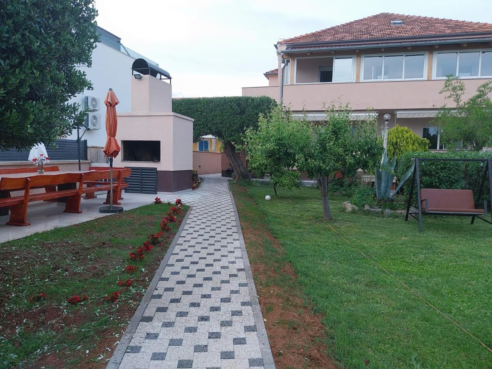 Apartments Becky On A Sandy Beach Without Crowd Sukošan Екстериор снимка
